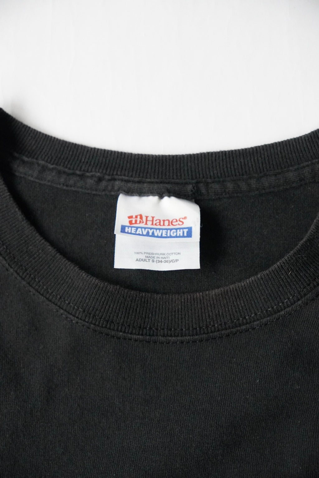 2000s unique print tee
