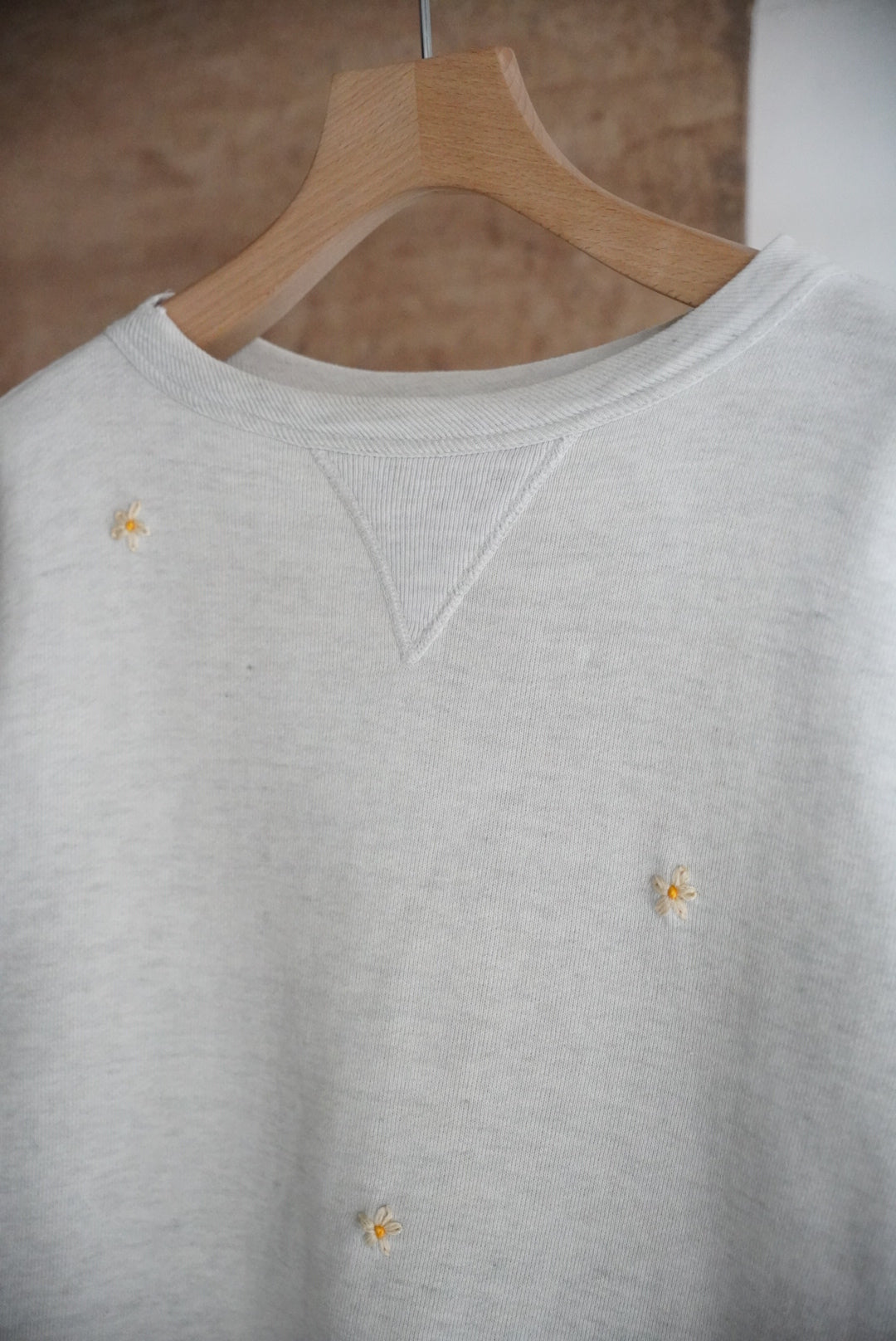 1950s front V flower embroidery sweat