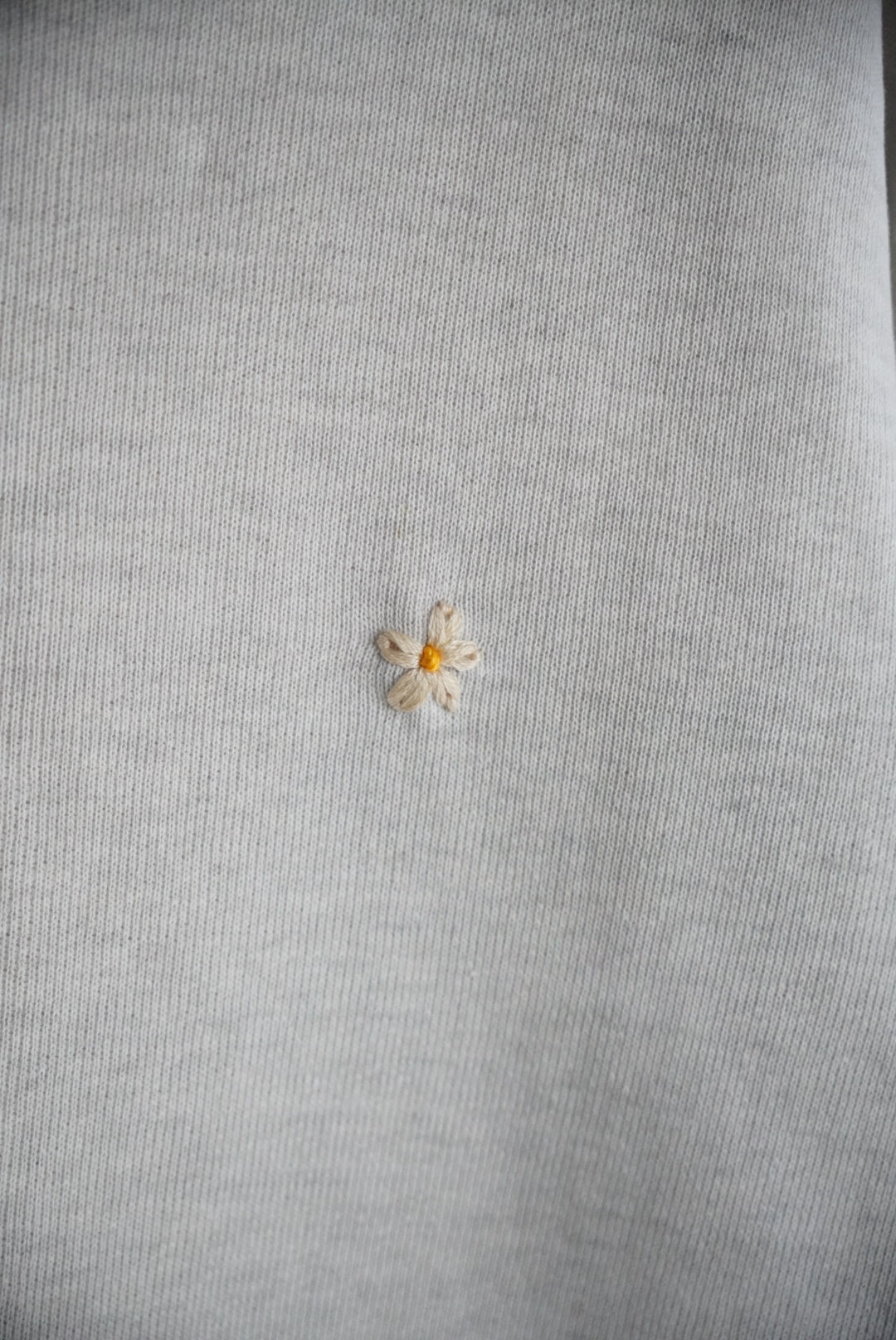 1950s front V flower embroidery sweat