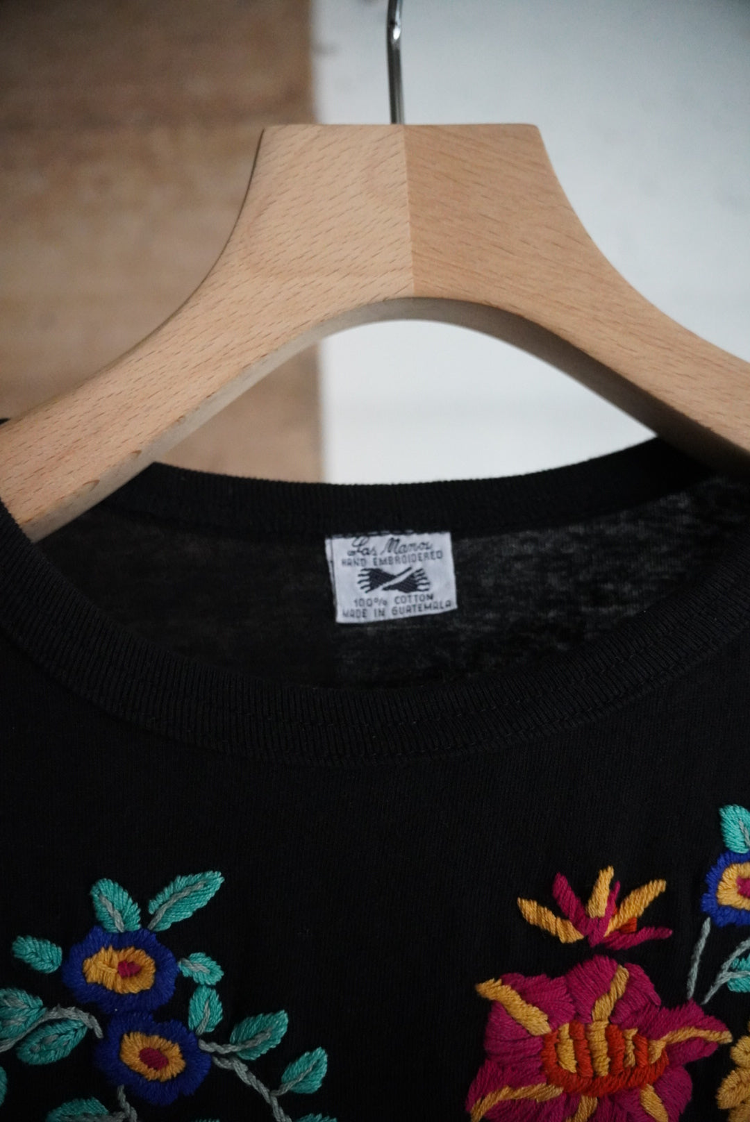 1990s Guatemala embroidery tee "flower"
