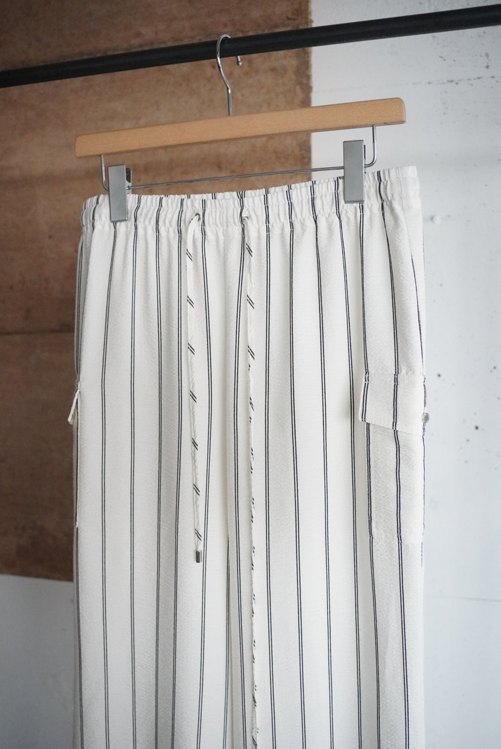 2000s Calvin Klein seersucker stripe cargo pants
