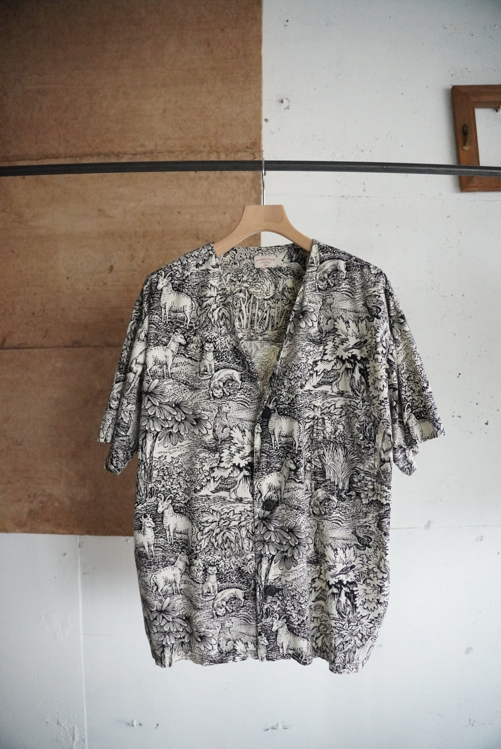 1970s jungle pattern pajama shirt