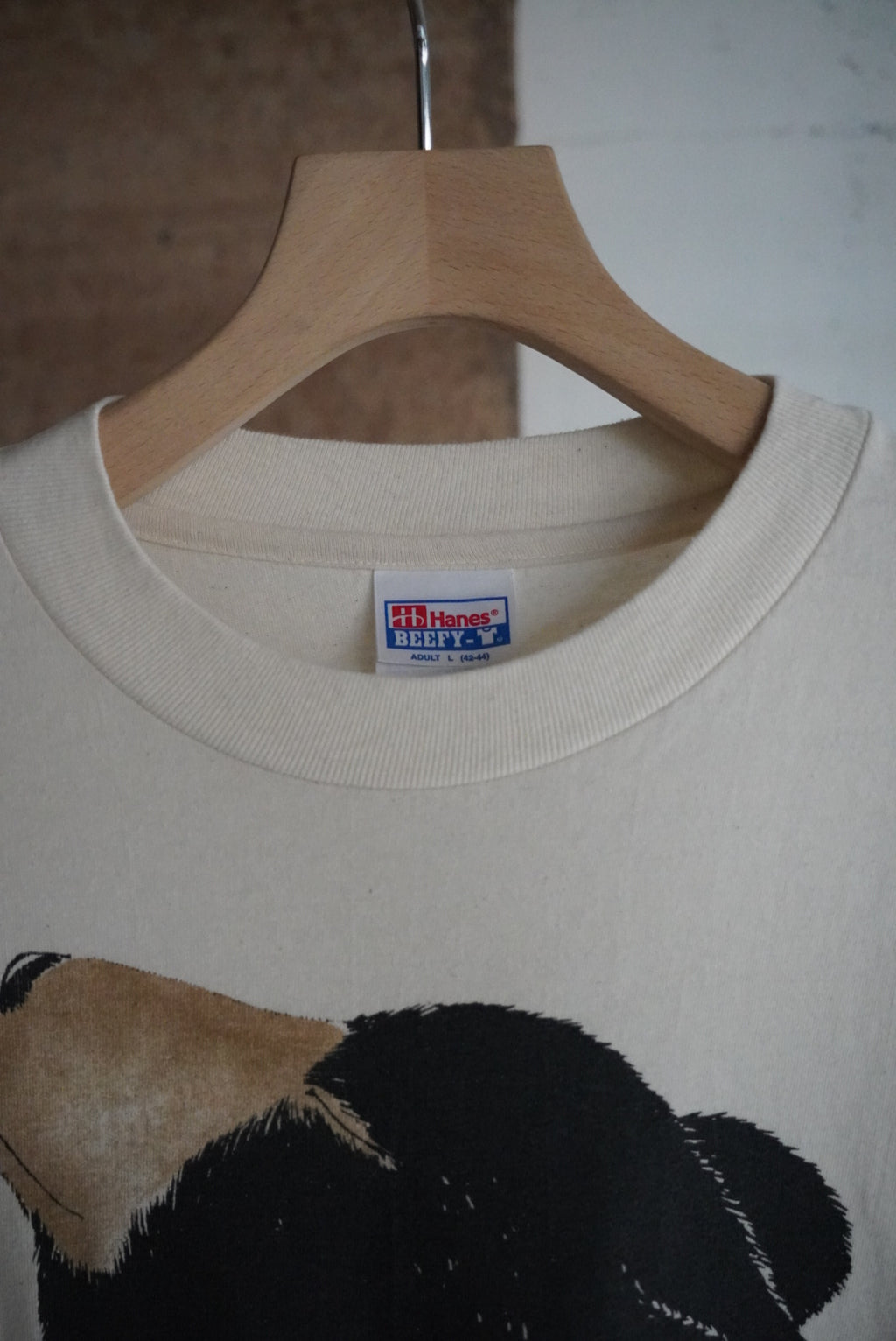 1990s hug bear tee