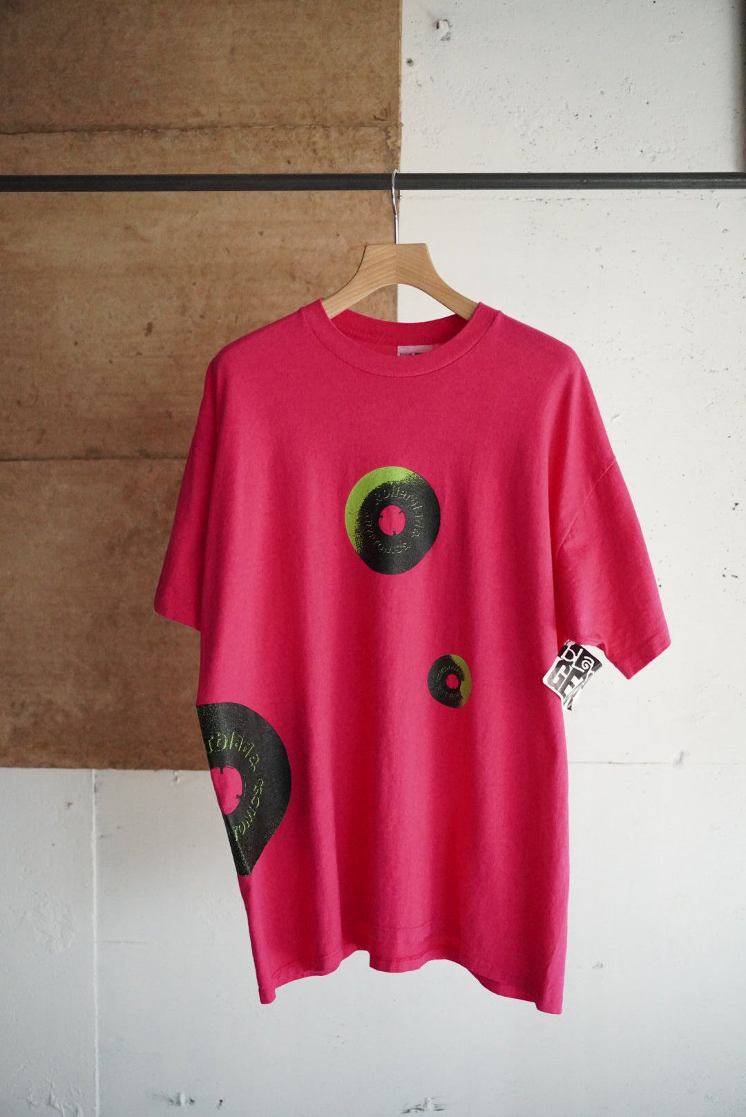 1990s graphic print tee "dead stock"
