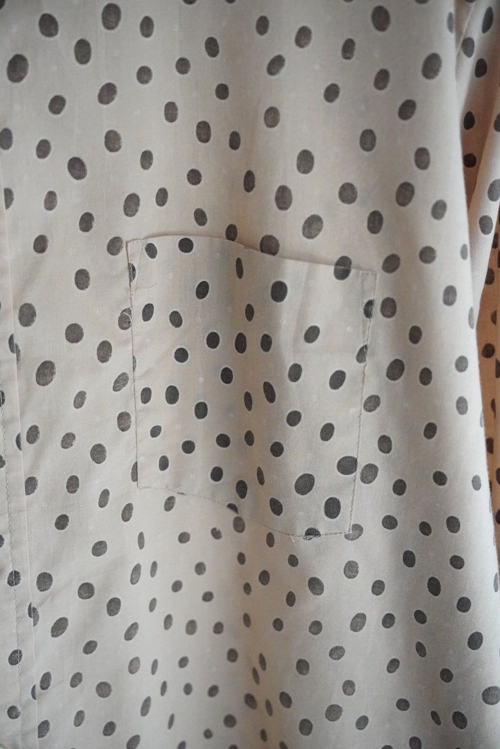 1970s dot pattern shirt