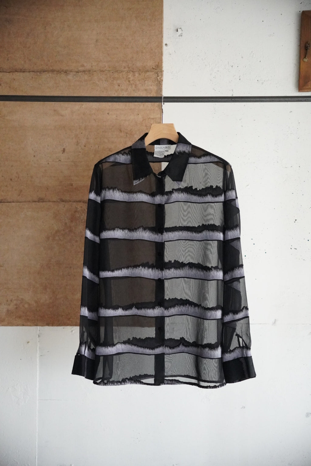 1990s sheer border shirt