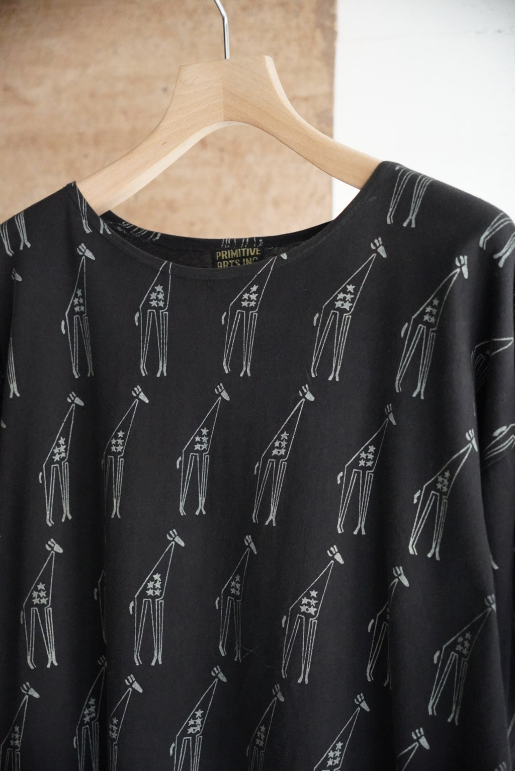1990s giraffe all over print tee