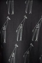 1990s giraffe all over print tee