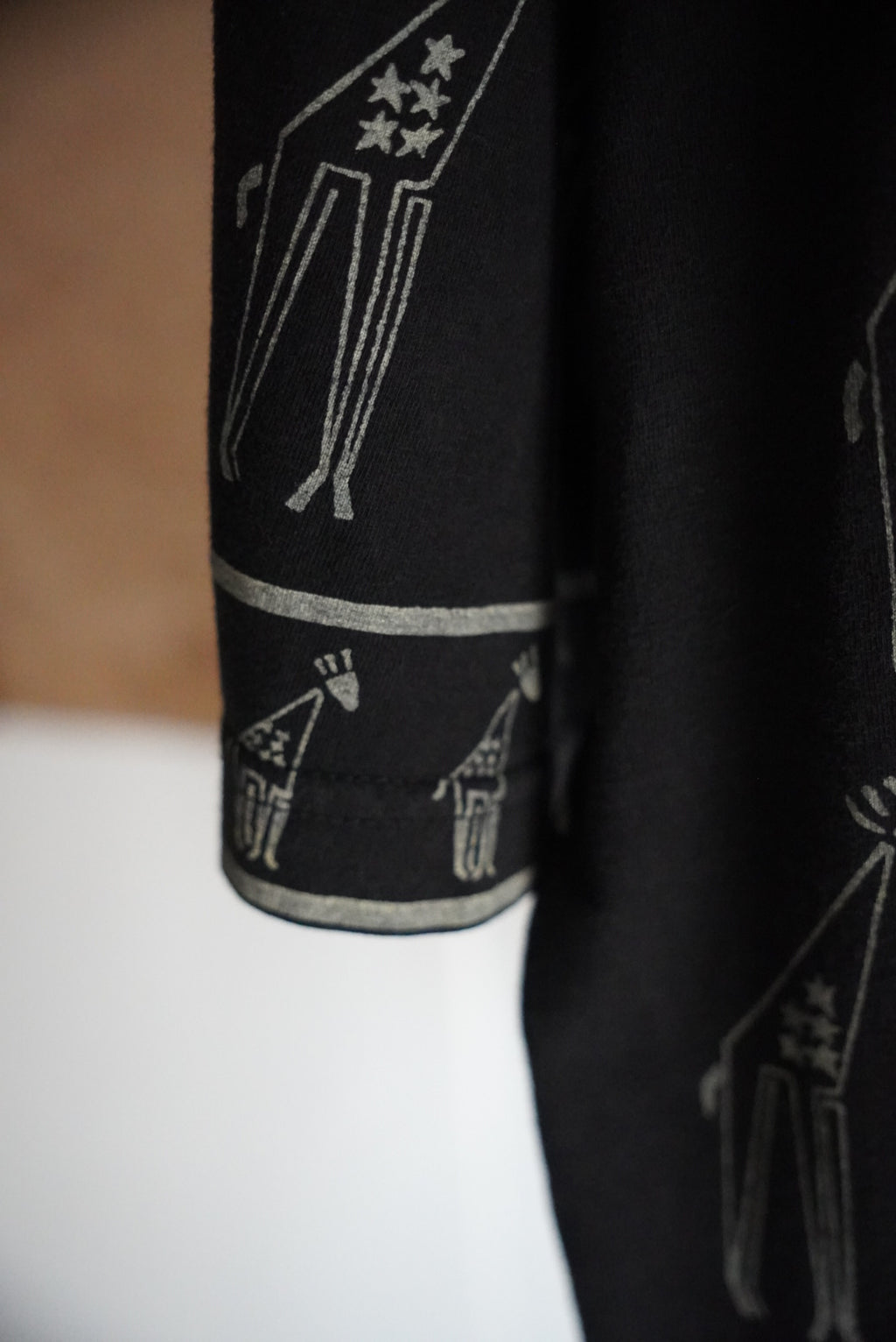 1990s giraffe all over print tee