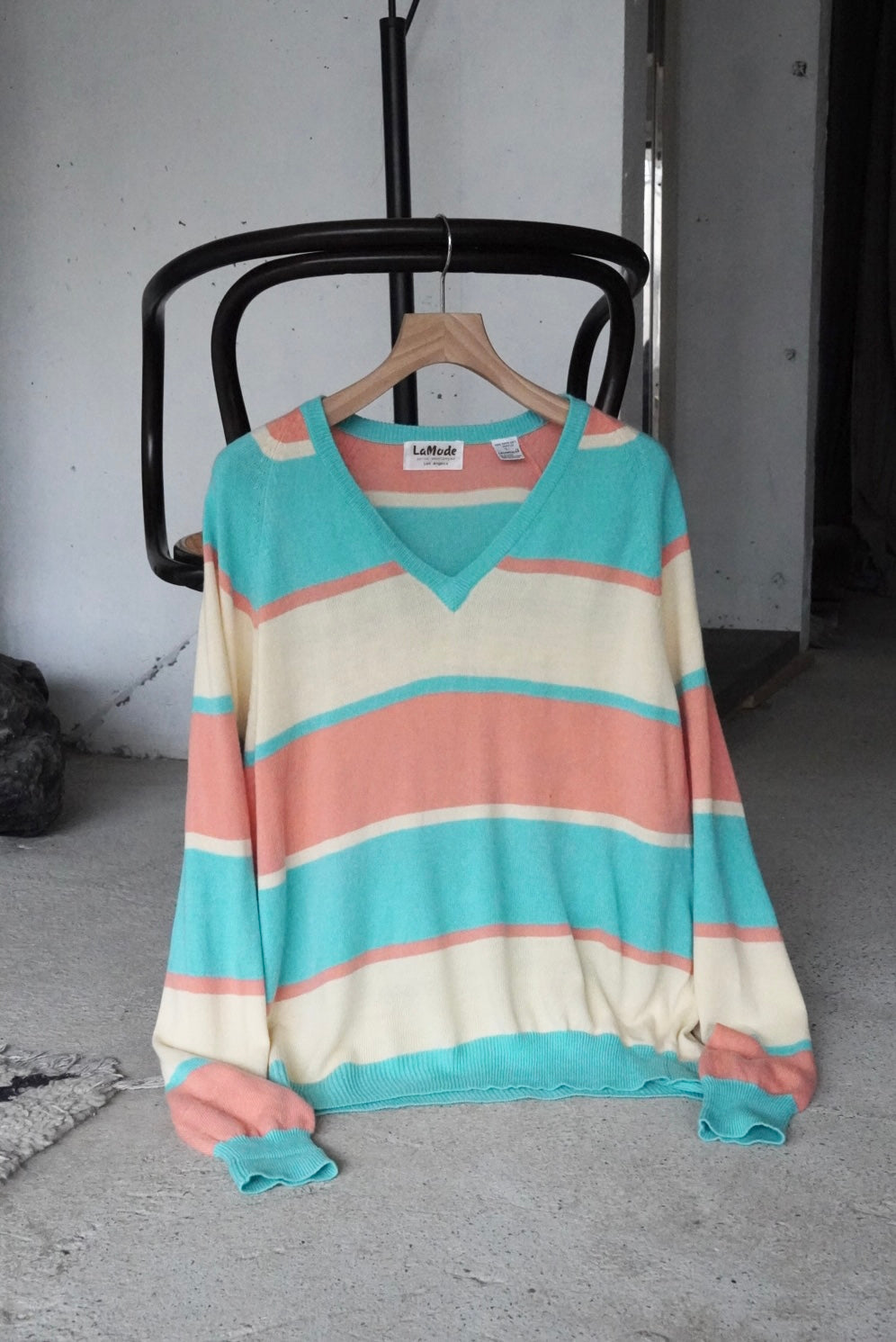 1980s V neck border knit