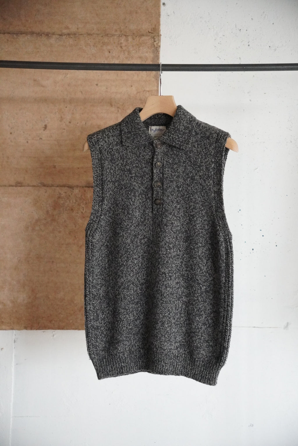 1990s sleeveless knit polo