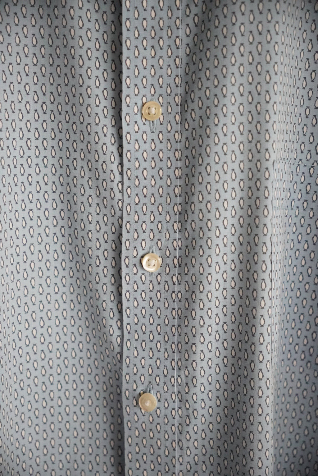 1980s penguin pattern dress shirt